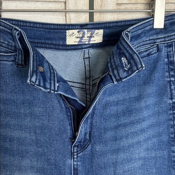 We the Free Classic Blue Flare High Rise Jeans Size 27 - Picture 3 of 11